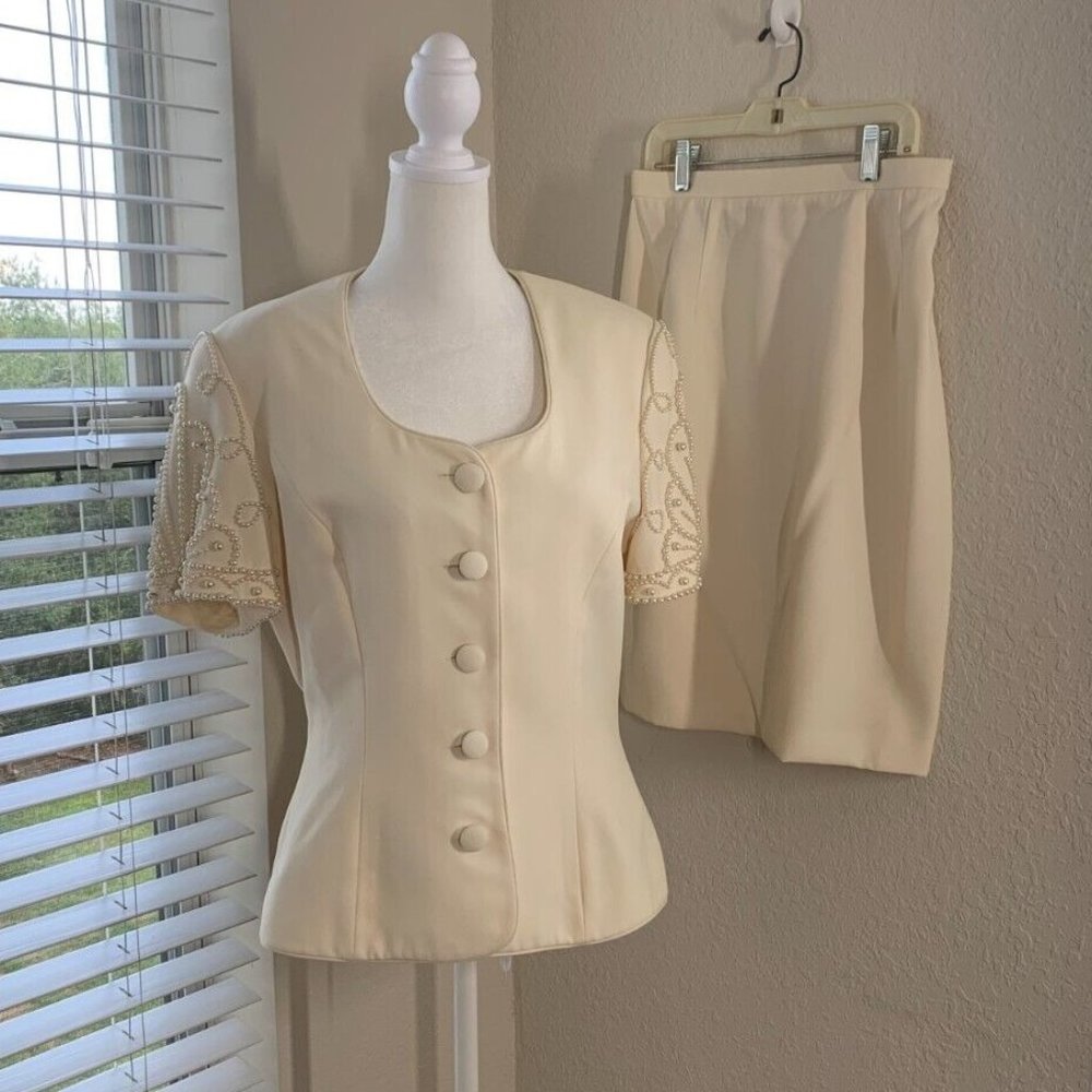 AJ Bari Womens Suit Size 10 Cream Pearl Studded  Jacket And Skirt Set Wedding